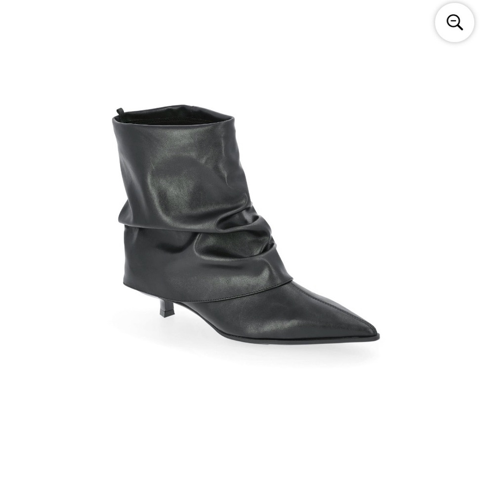 Time and Tru Women's Scrunch Fold-Over Kitten Heel Booties size 11